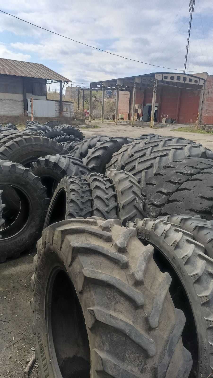 ШИНА 650/75R32 бу