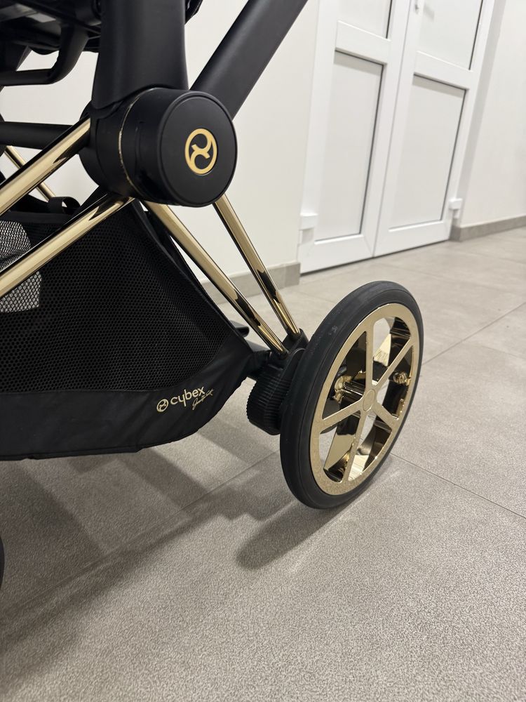 Коляска прогулочная Cybex e-priam by Jeremy Skott wings