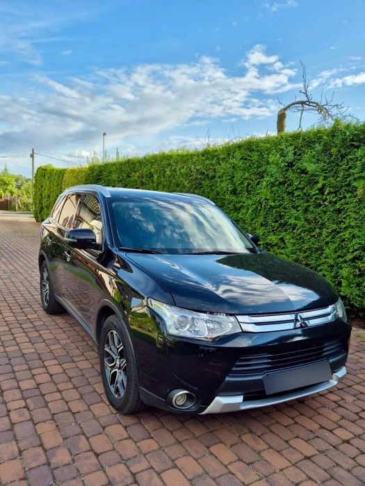 Mitsubishi Outlander 2.2 DI-D Intense + 4WD 7-osobowy