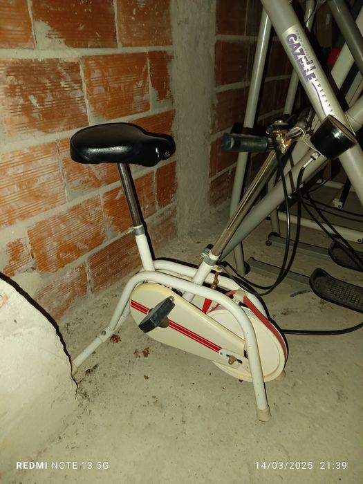 BAIXAAAA bicicleta e ilitica 30