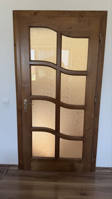 Двері деревяні міжкімнатні