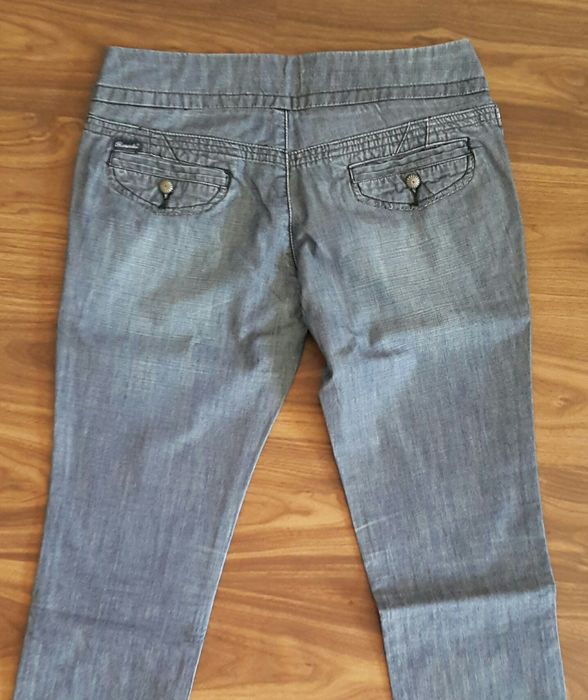 Жіночі стильні сірі штани Женские брюки из тонкой джинсовой ткани модн