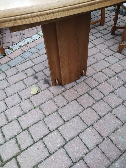 Duży stół rozkładany debowy do salonu od 8 do 18osob
