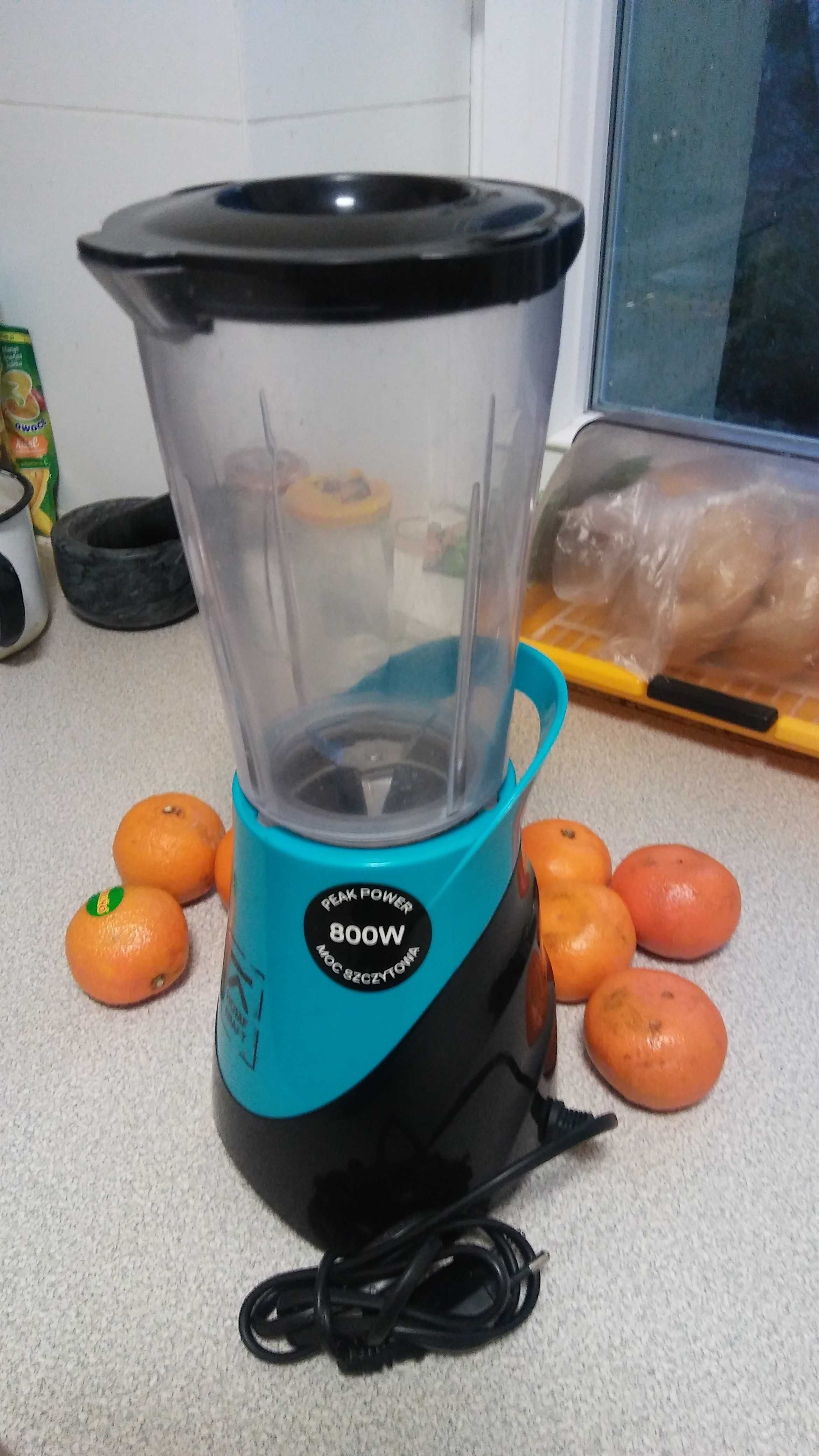 Blender kielichowy 800 Watt