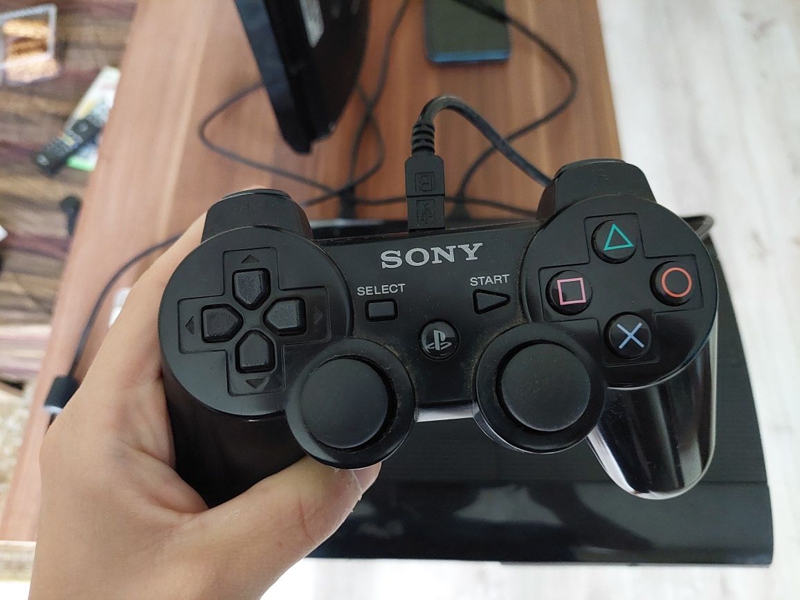 Ps3 super slim plus gra