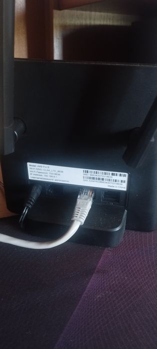 Продам 4G роутер під сім карту