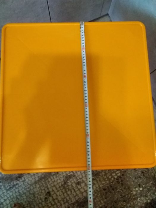 Продам дитячий стол i стiльчик стан нового