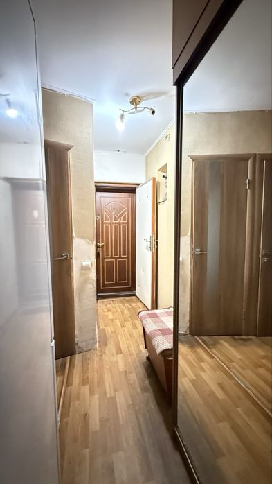 Продаж 2 к квартири 43,4 м.кв на Стрілецькій