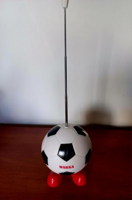 Radio na baterie, piłka Warka, nowe, super gadżet