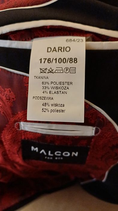 Garnitur młodzieżowy krój