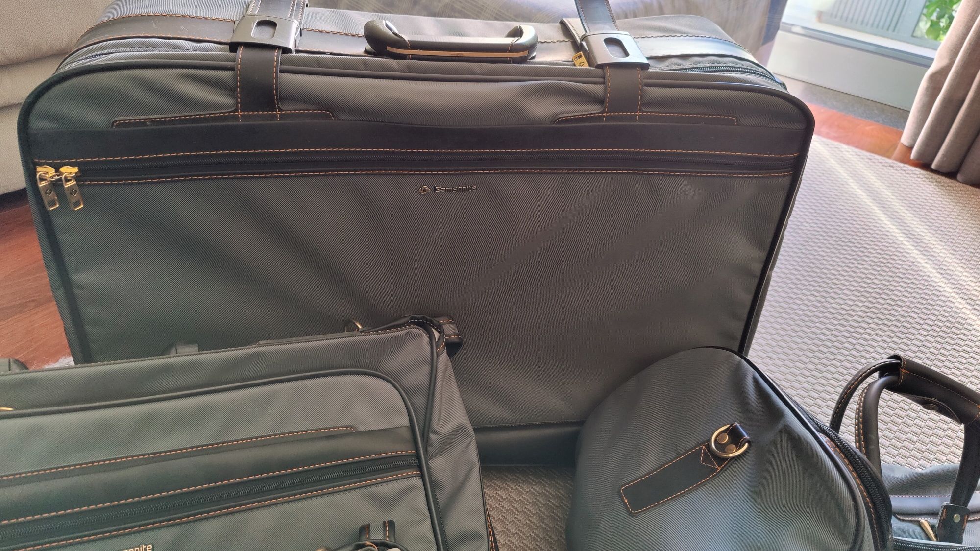Conjunto de viagem Samsonite
