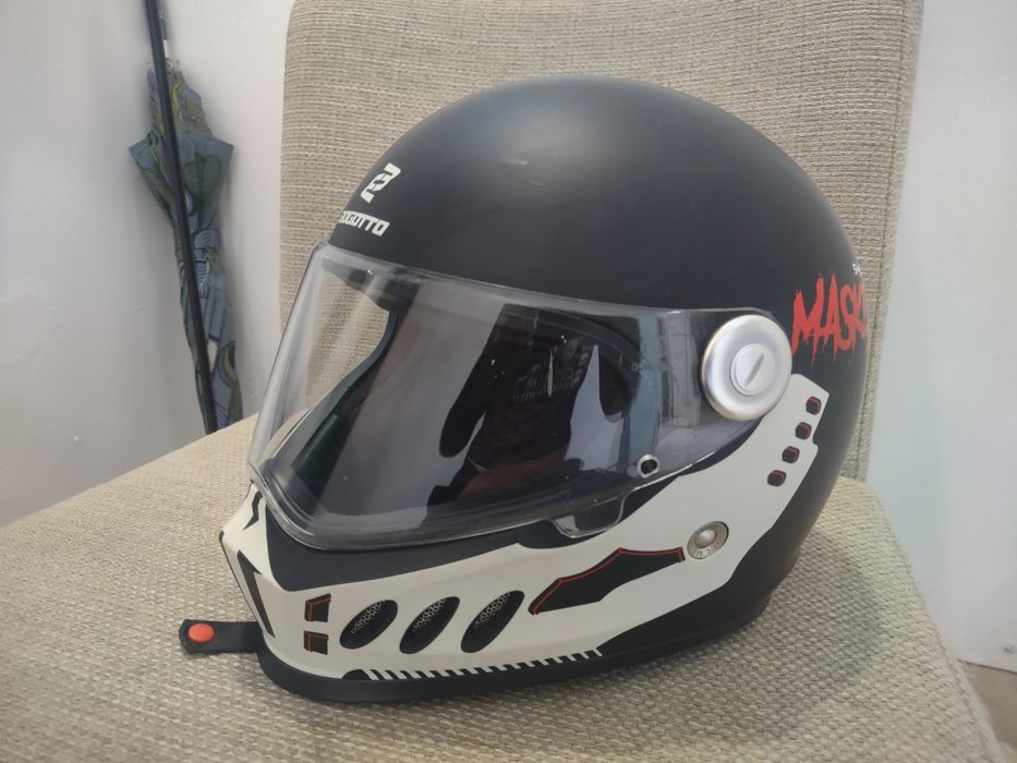 capacete integral Bogotto – modelo estilo “Mask”