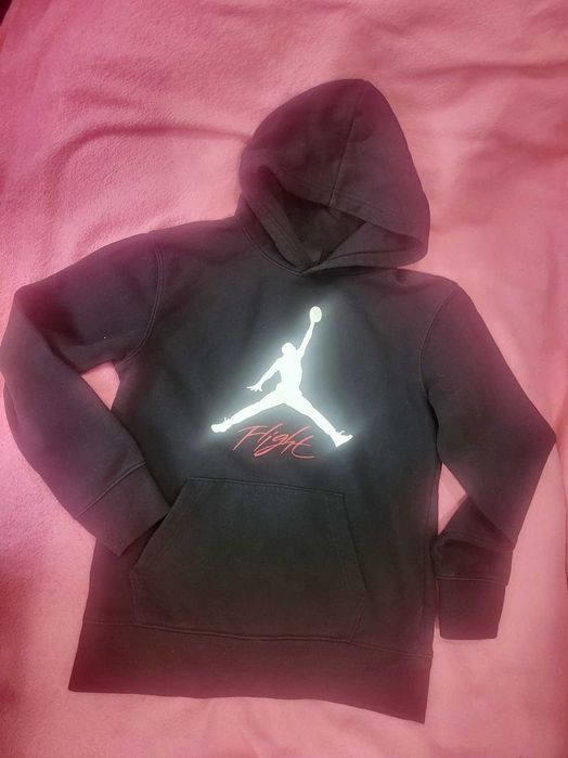 Jordan bluza czarna z kapturem  132  147
