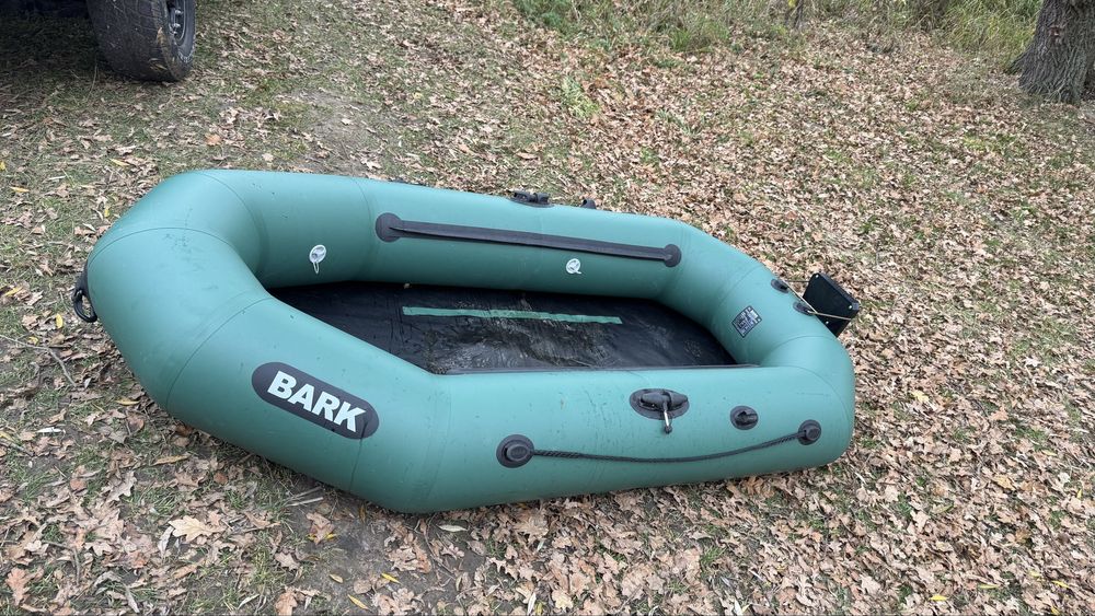 Лодка ПВХ човен барк