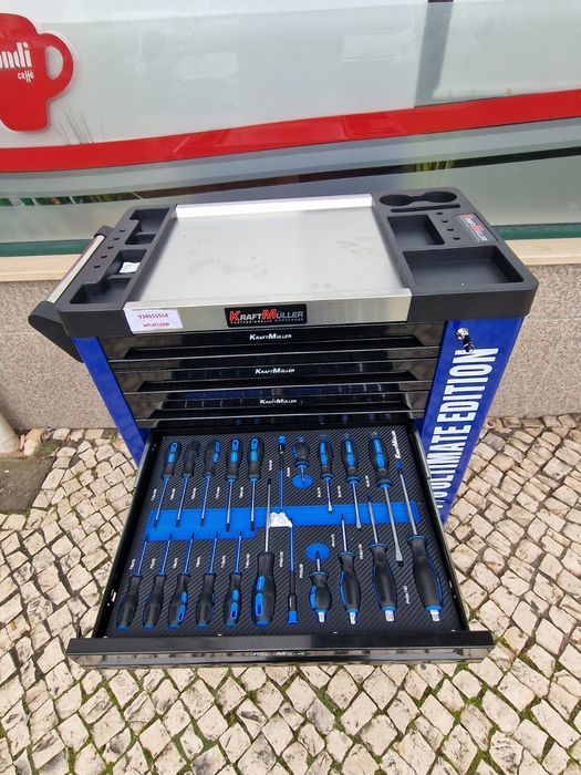 Carrinho de farraminta novo de 7 gavitas 6 chaise