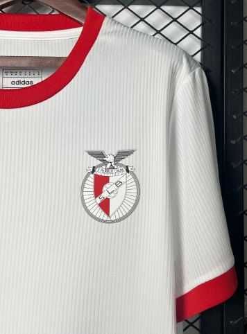 Camisola Benfica época 25/26 nova! Edição Especial.