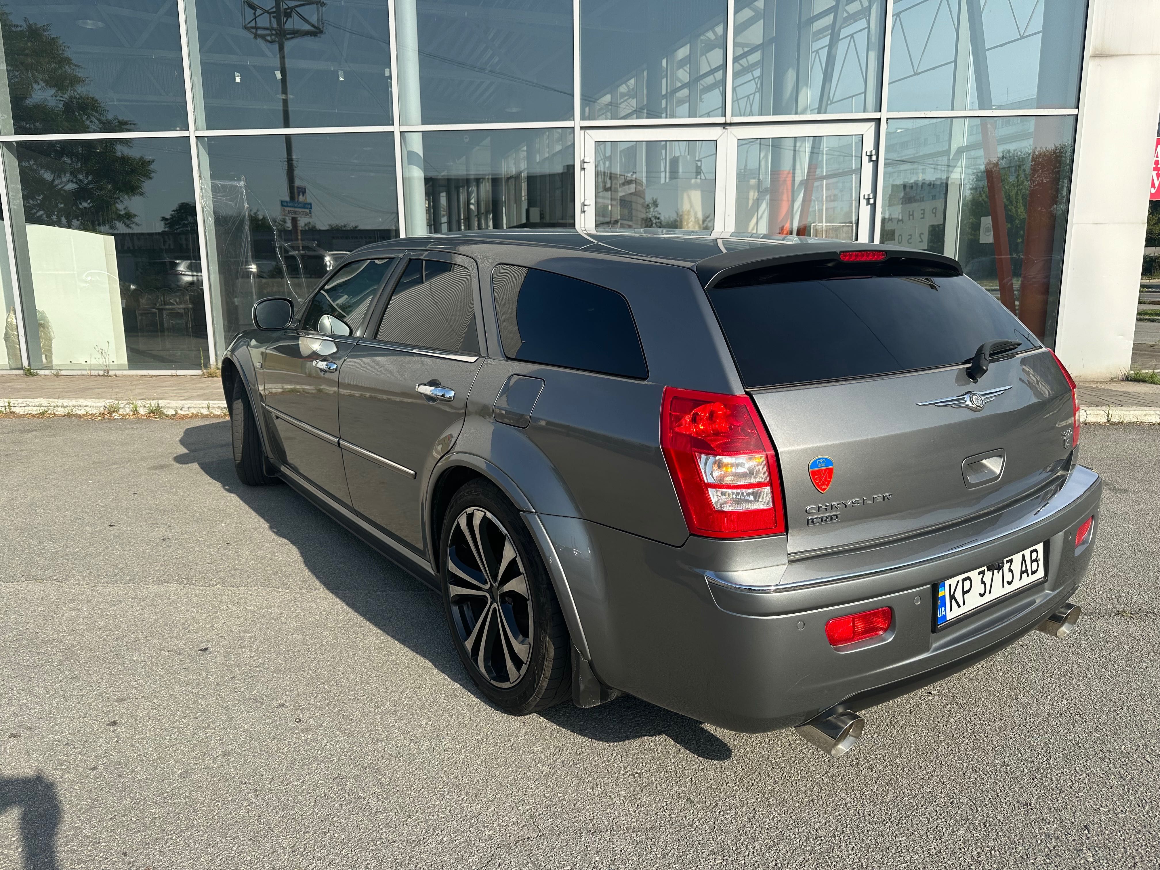 Chrysler 300C Универсал. Signature series.