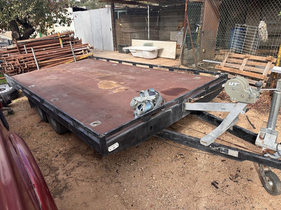 Atrelado carga geral / porta carros