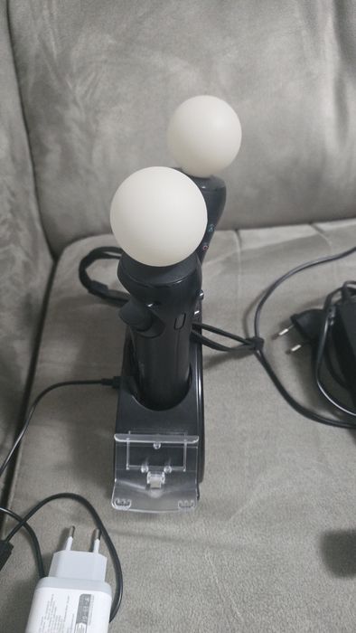 Playstation 4 Pro 1T + PSVR + 2 comandos e Câmara e carregador Sony