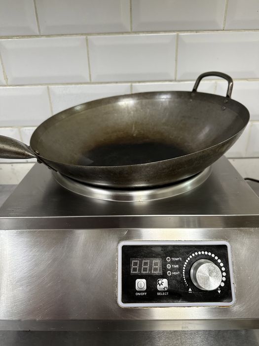 Індукционый Wok