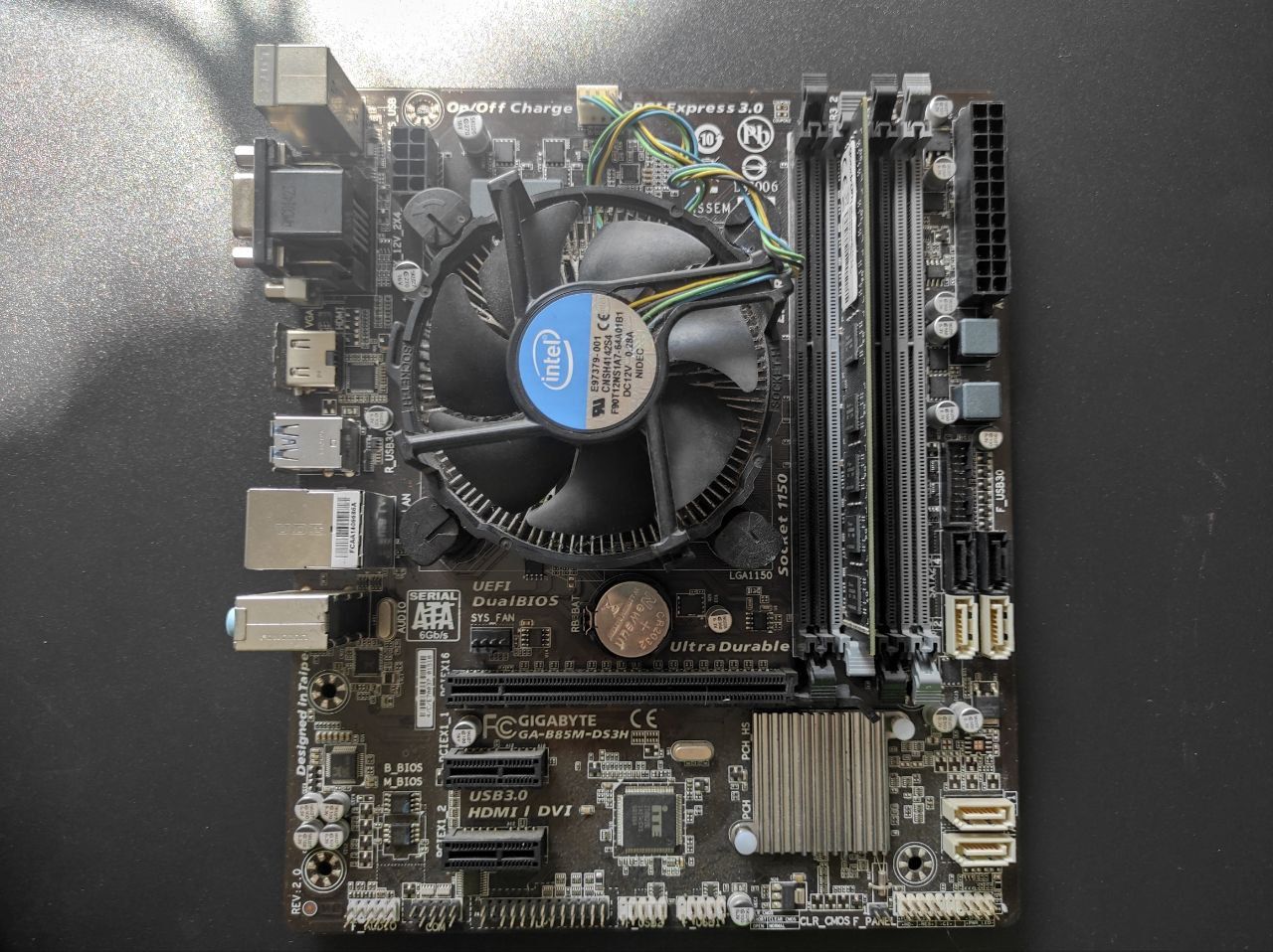 i3 4130 + 8gb + b85