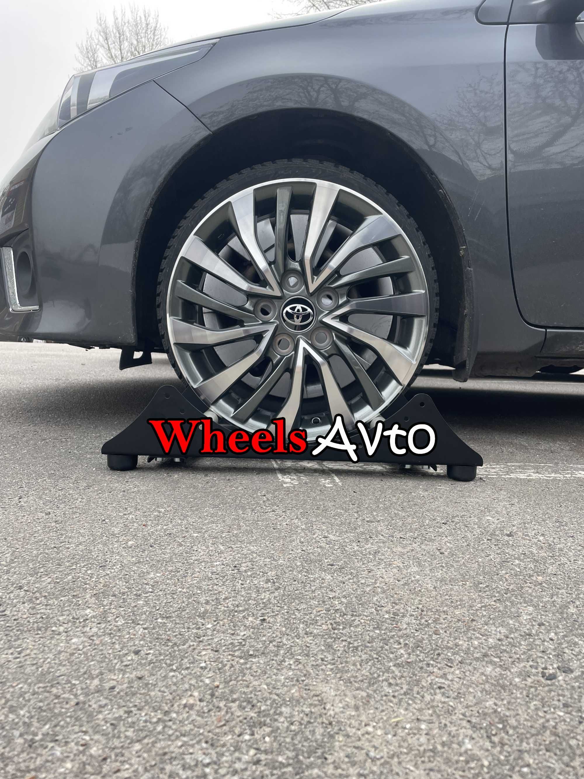 диски R16 5х114,3 Toyota Corolla Camry SIENNA Avensis Verso
