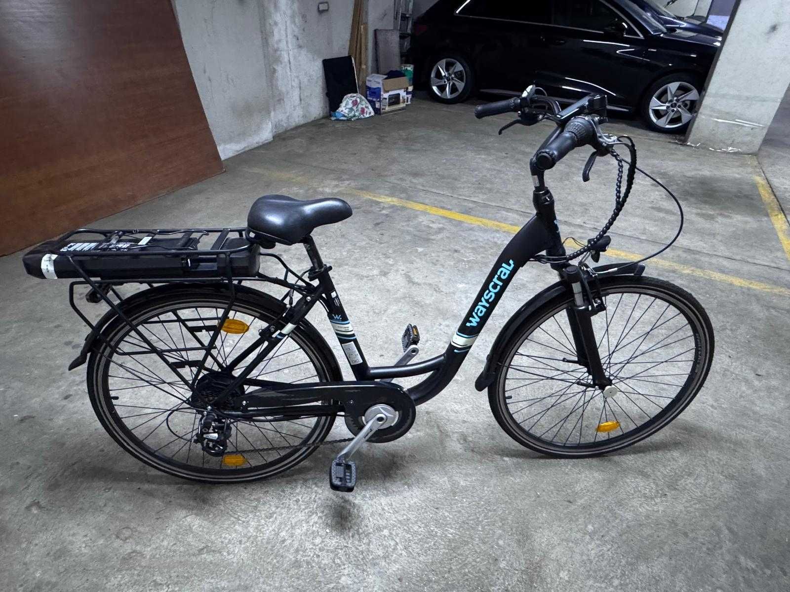 Wayscral Everyway E200 28" Electric Bike - Black/ Bicicleta preta