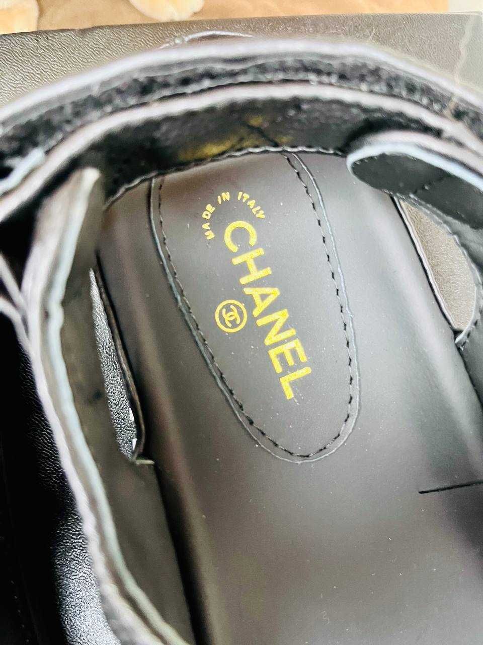 Сандалі в стилі chanel чорні шкіряні