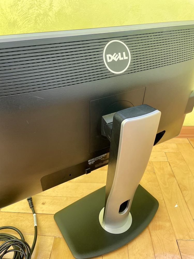 Монітор Dell 2312hmt