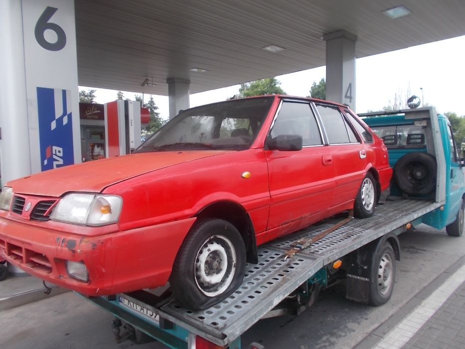 Polonez Caro Plus,1,6 GLI,wspoma,czerwony,na części