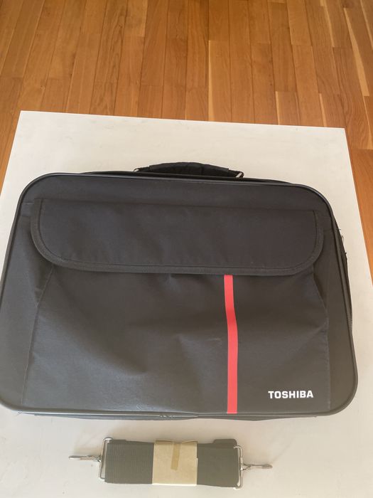 Mala para portátil ate 15,6 polegadas marca Toshiba