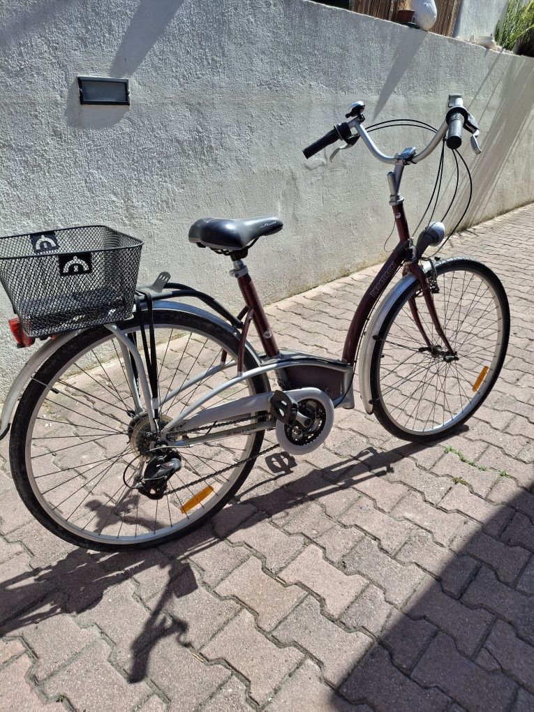 Bicicleta de senhora como nova