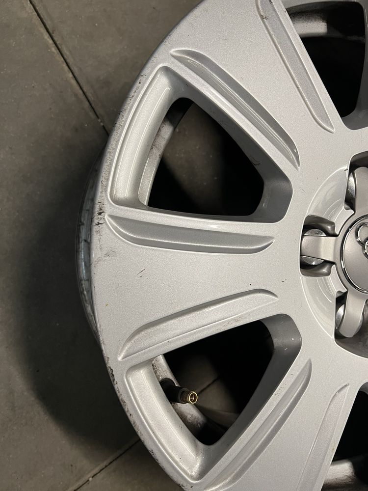Felgi aluminiowe oryginalne 6.5Jx16H2 ET33 5x112 Audi Q3
