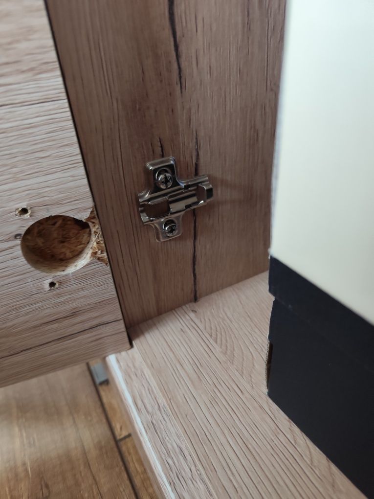 Szafa z lustrem 200x210