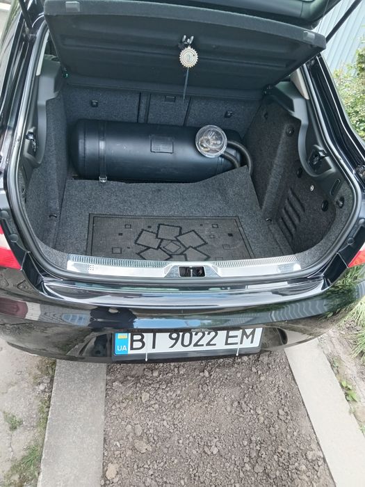 Продам авто Шкода супер 2