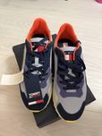 Продам кросівки Tommy Hilfiger