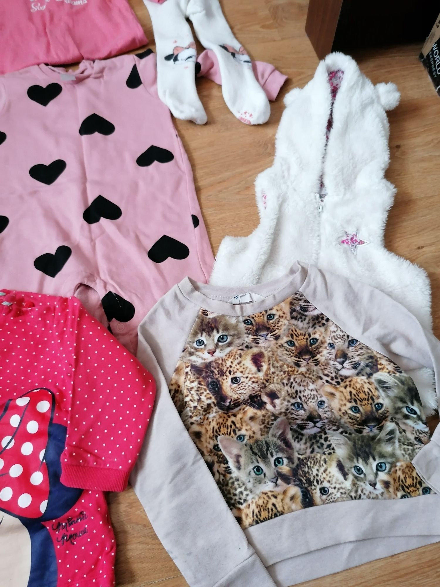 Paka ubranek dla dziewczynki 86 Myszka Minnie H&M