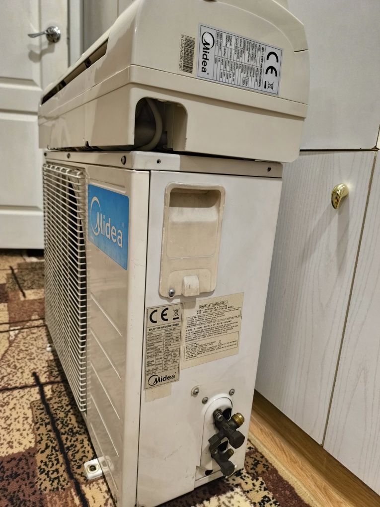 Кондиционер Midea