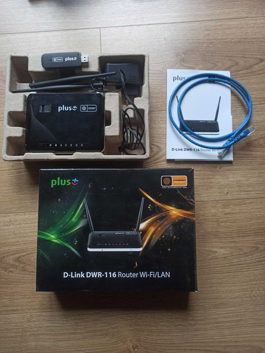 Router Wi-Fi D-Link DWR 116 + modem USB LTE Huawei E3372