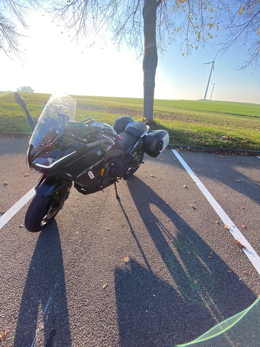 CfMoto 650 GT    ( Kawasaki ER6)