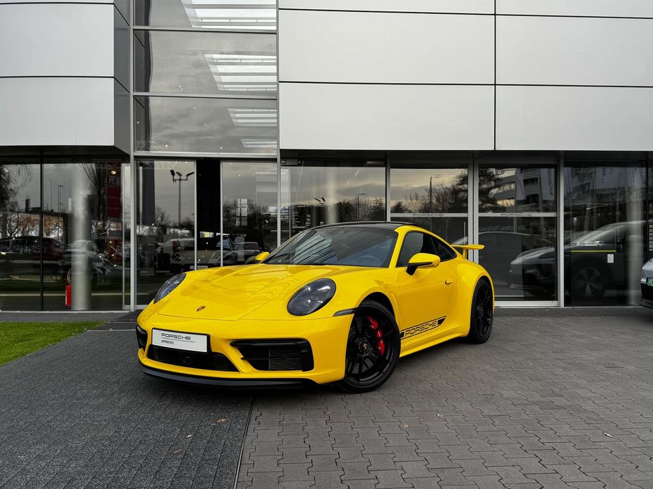 Porsche 911 Carrera 4 GTS Aero Kit  Racing Yellow VAt23% Porsche Centrum Wrocław