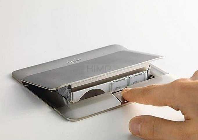 Minipuszka do blatów ALUMINIUM białe gniazda 2P+Z Legrand 054011