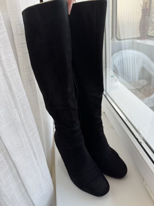 Зимові натуральні замшеві чоботи