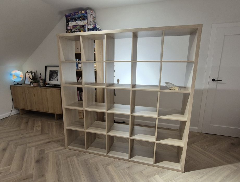 Regał Ikea Kallax imitacja dębu bejcowanego na biało