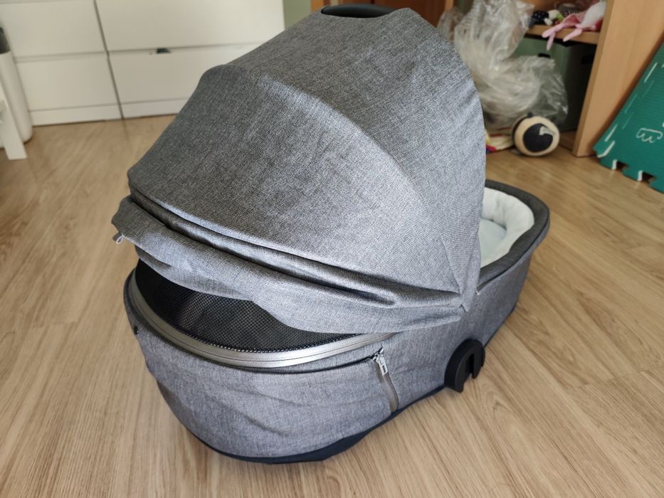 CybexMios Lux Carry Cot  Manhattan Grey Plus | Alcofa bebé quase nova