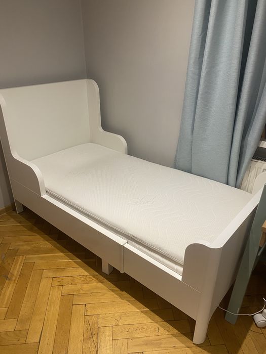 łóżko IKEA rosnące z dzieckiem BUSUNGE + materac