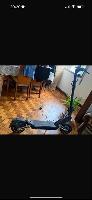 Trotinete elétrica  NAVEE 60km