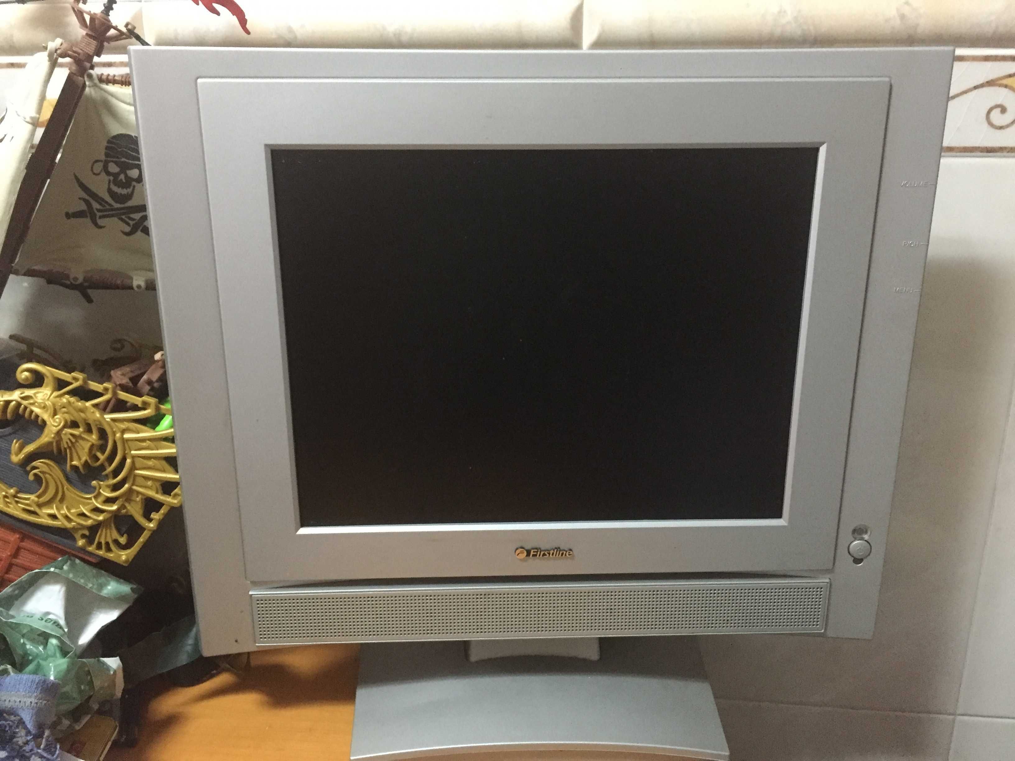 televisão / monitor Firstline FTL 15 ( casa ou autocaravana )