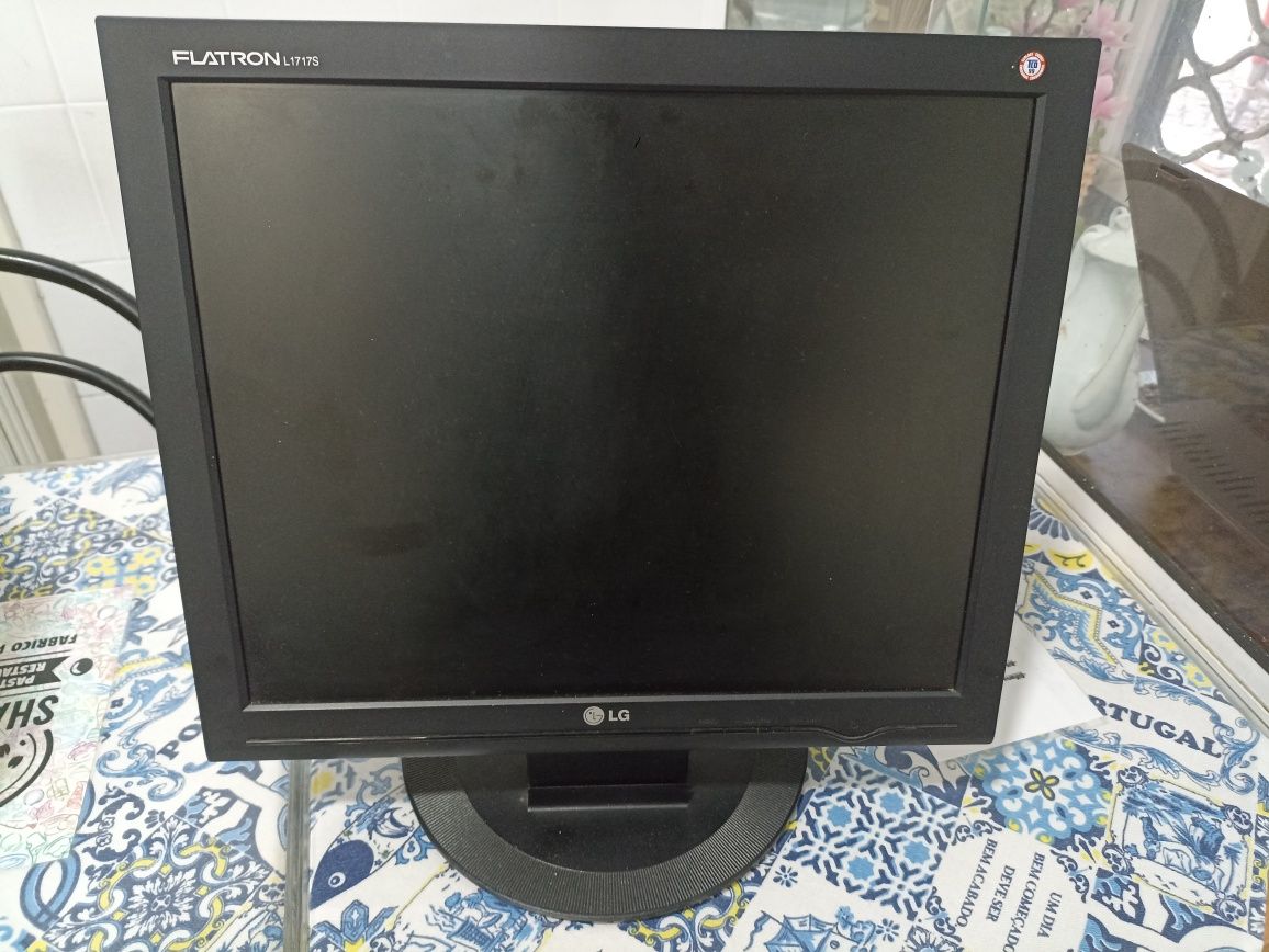 Monitor LG Flatron L1717S