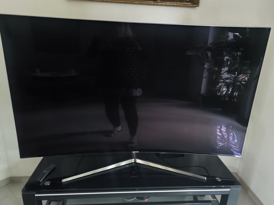 Telewizor Samsung 65 cali
SAMSUNG UXXE 65